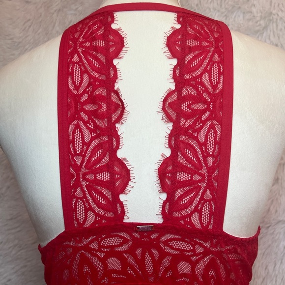 Victoria Secret Racer Back Bra - Picture 4 of 7